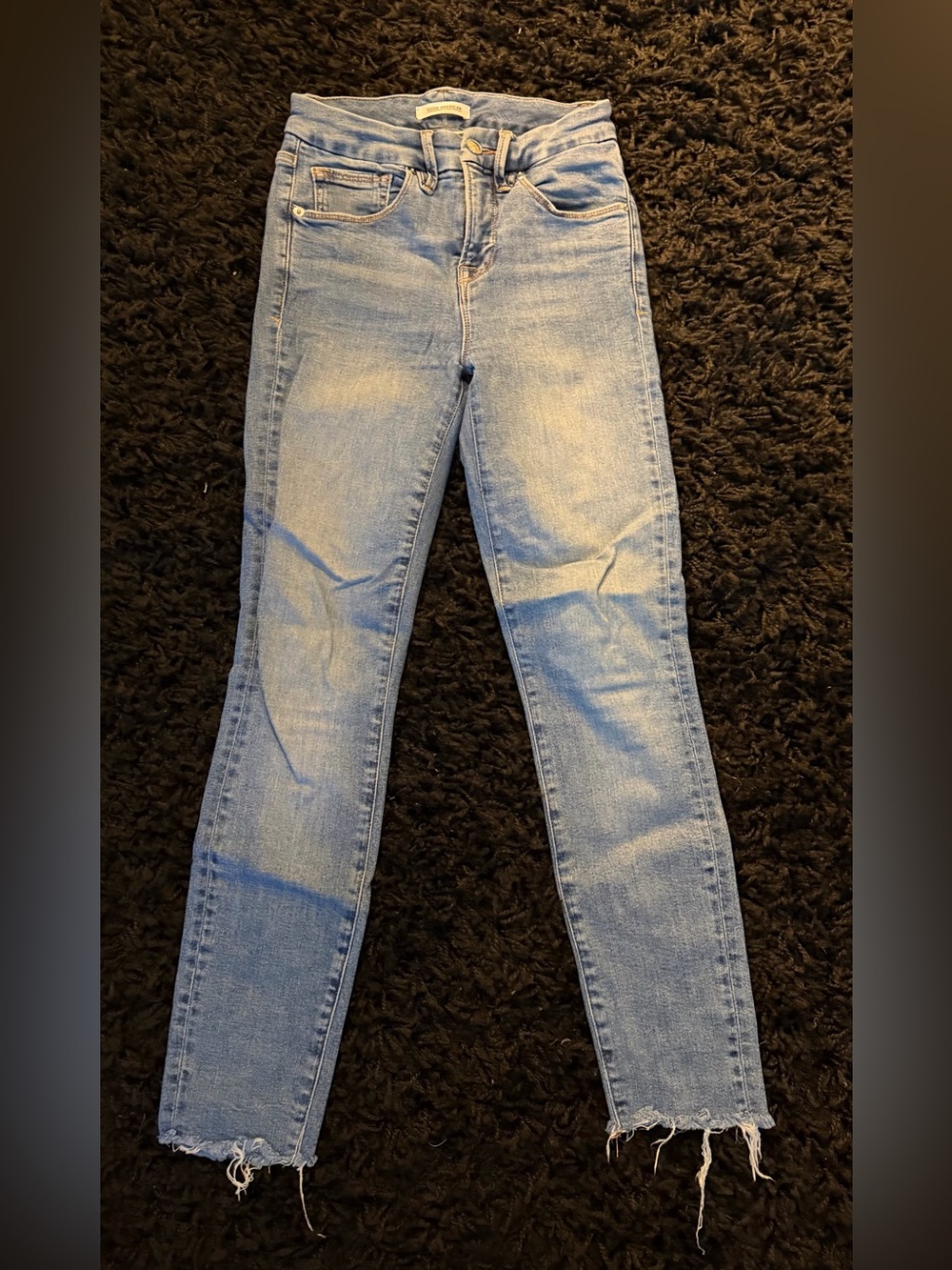 Good American Light Blue Skinny Jeans with Raw Hem good legs
